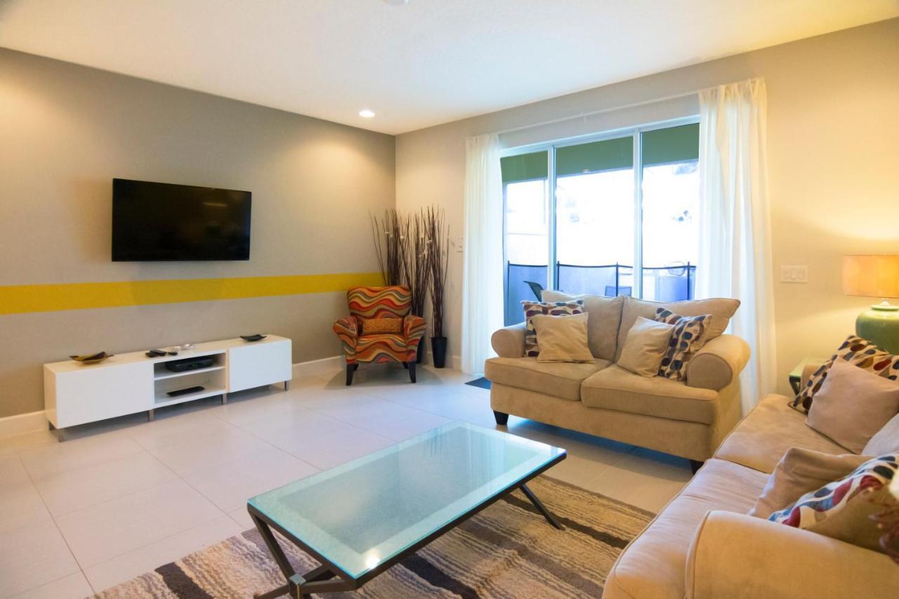 Serenity Resort 3 Bedroom Vacation Townhome With Pool 克莱蒙 外观 照片